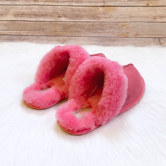 UGG Scuffette II Strawberry Sorbet Suede Slippers - Picture 2 of 8